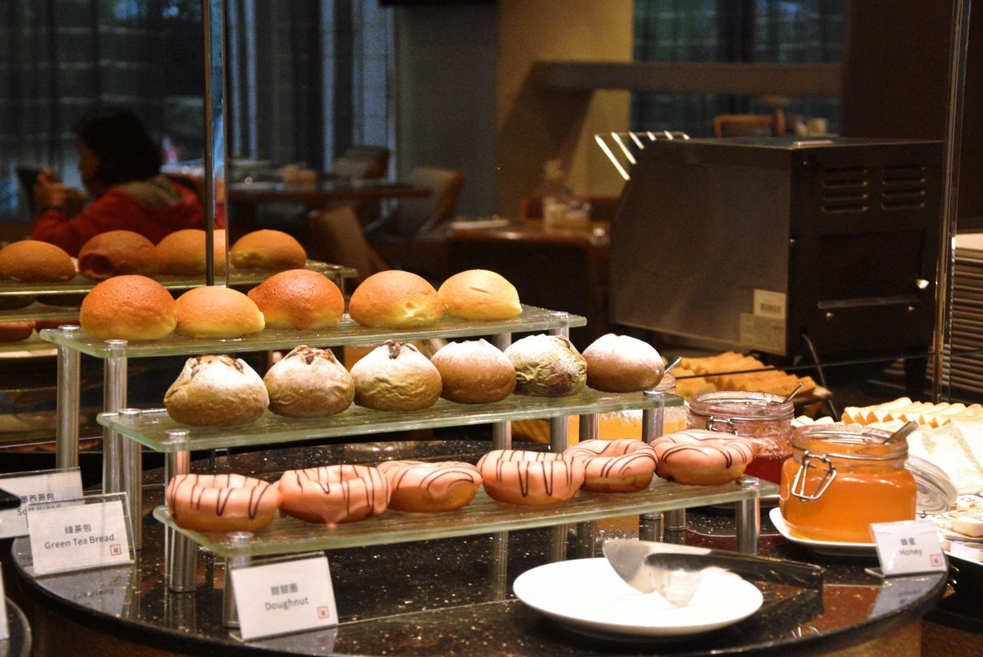 Millennium Hotel Chengdu - Close To Wuhou Shrine And Chengdu South Railway Station,Fluent English Service Exteriör bild